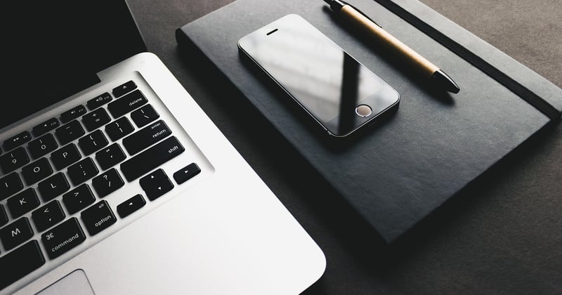 L’IA générative dans les salles de rédaction : révolution ou menace pour le journalisme ?